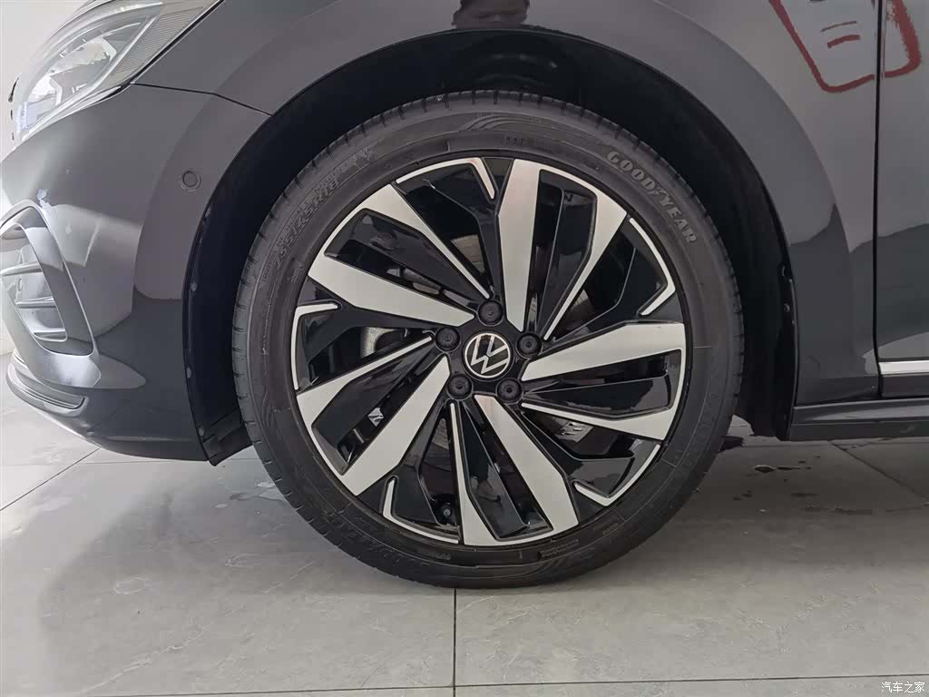 Volkswagen Passat, 2023 17