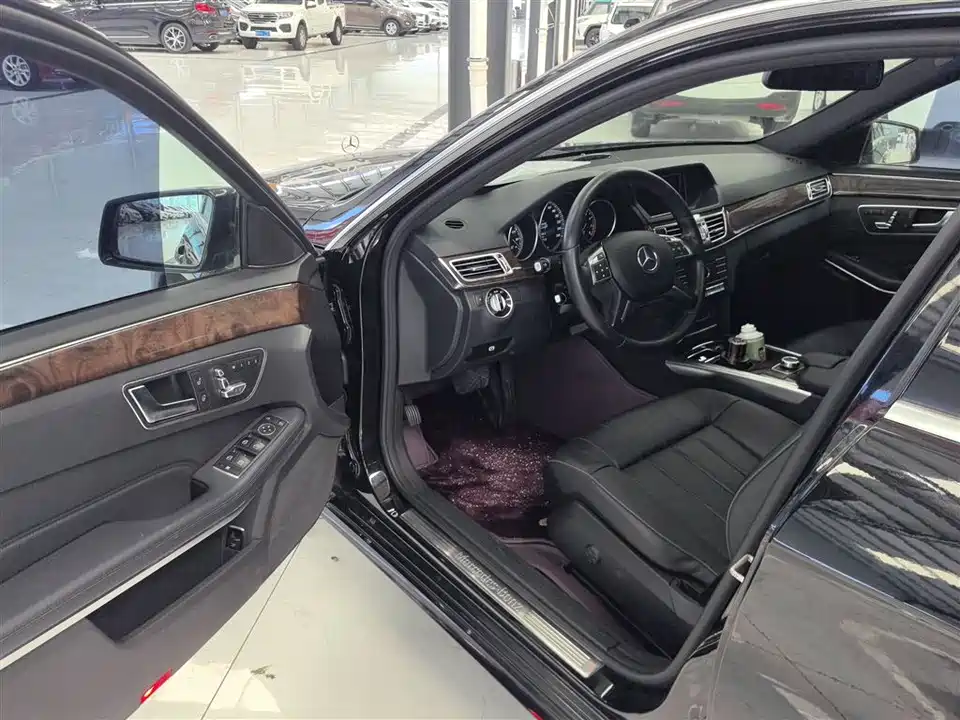 Mercedes-Benz E-class Mercedes-Benz E-class