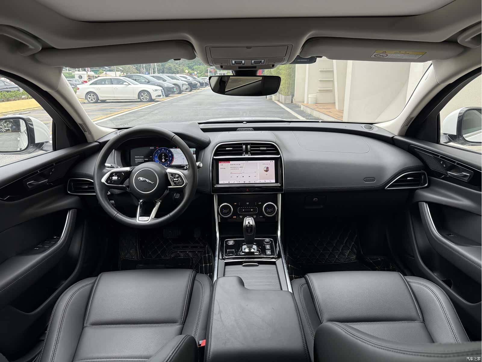 Land Rover XEL, 2021 16