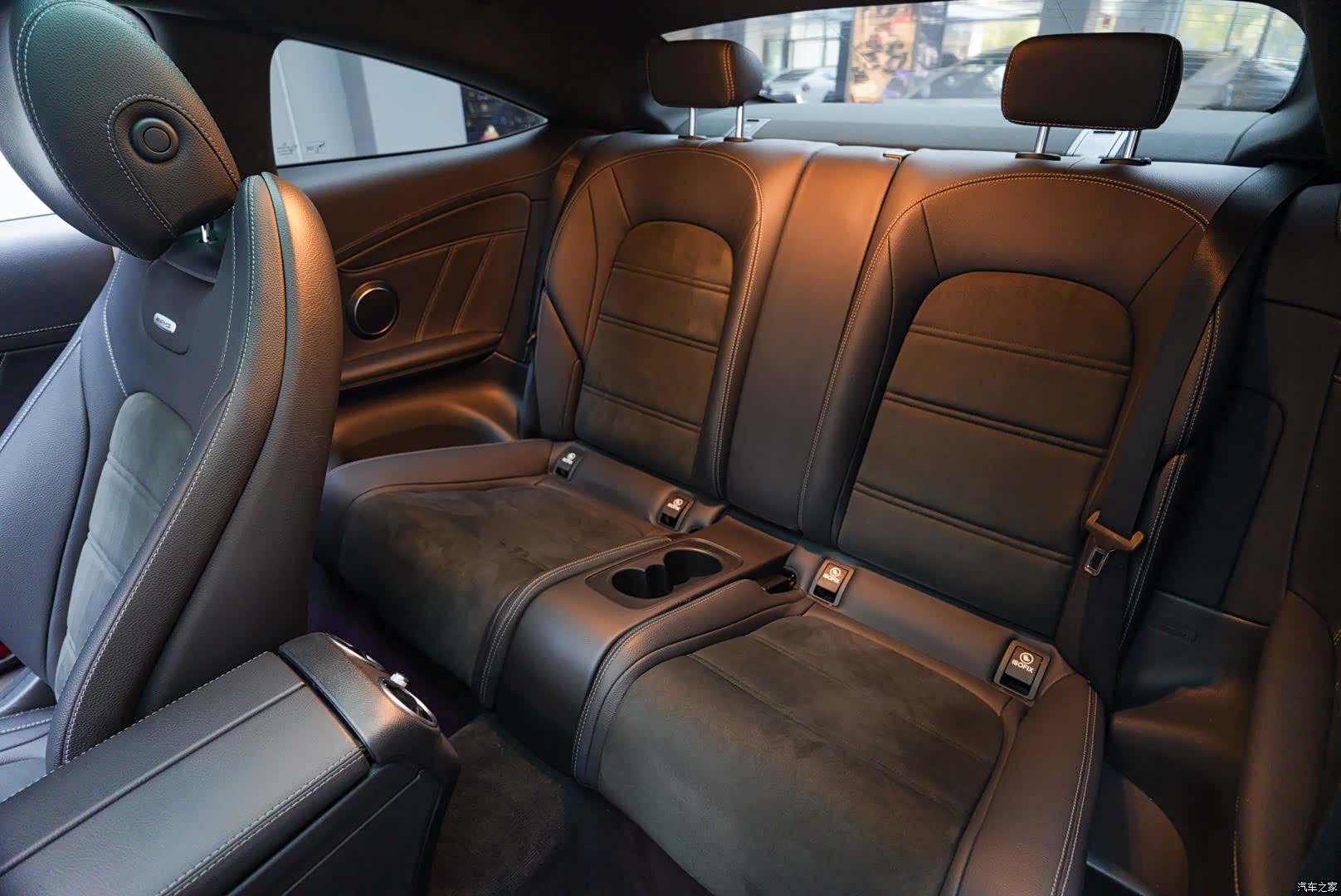 Mercedes-Benz C-Class, 2019 11