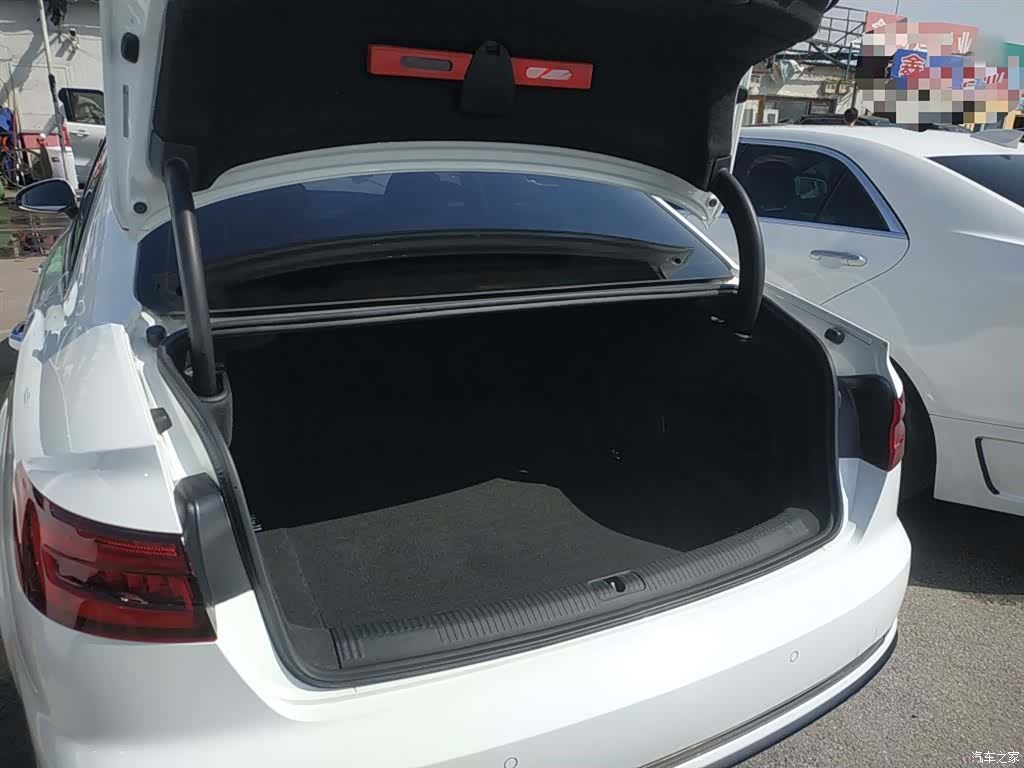 Audi A4L, 2019 10
