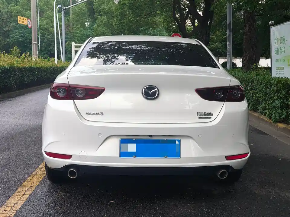 Mazda 3 Angkesaila