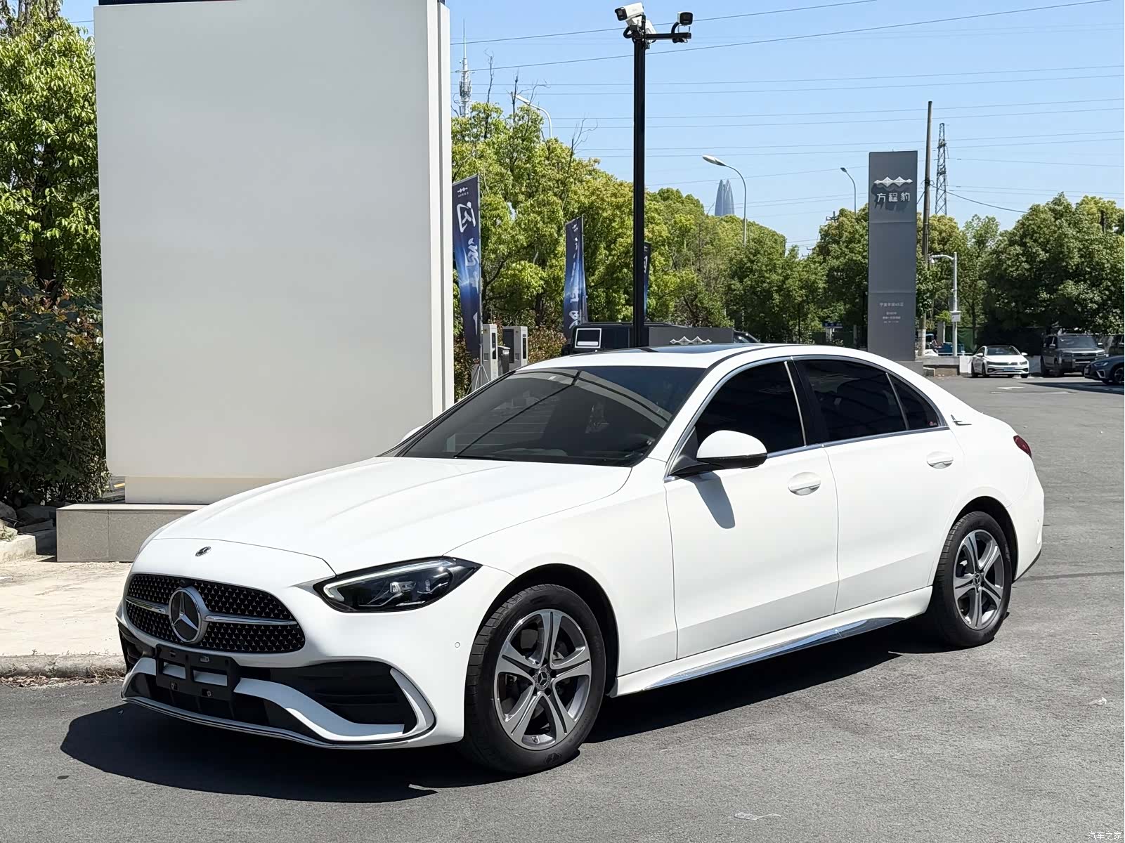 Mercedes-Benz C-Class, 2021 1