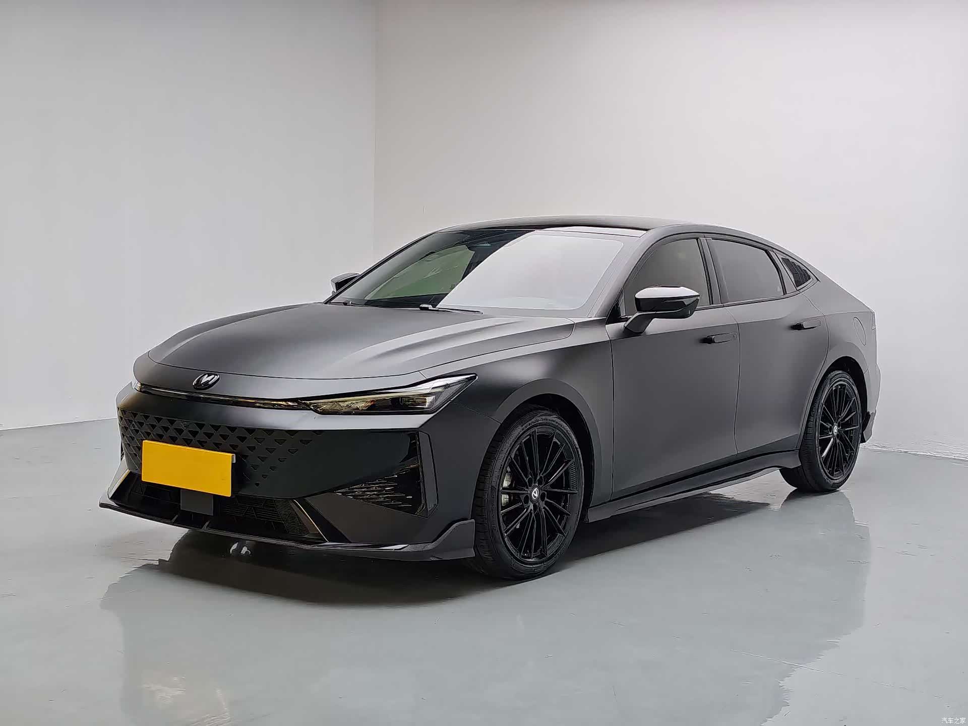 Changan UNI-V, 2024 1
