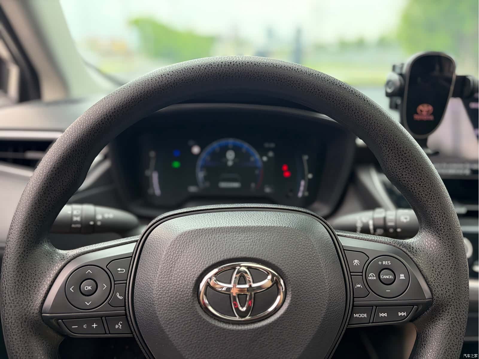 Toyota Corolla, 2024 10