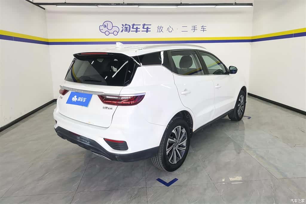 Geely X6, 2019 3