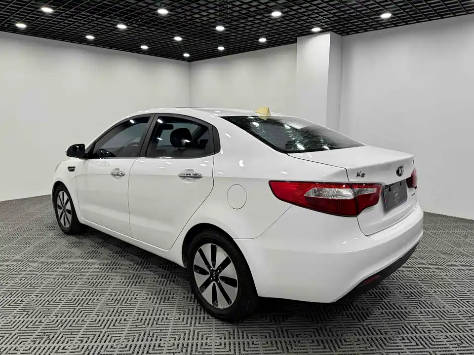 Kia K2