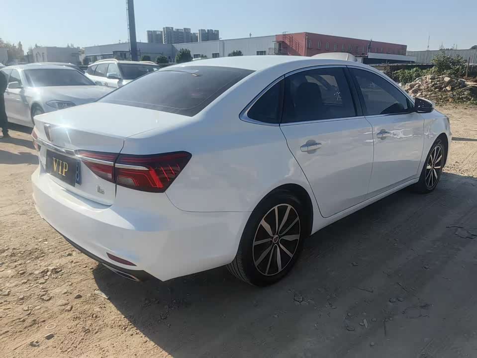 Roewe i6