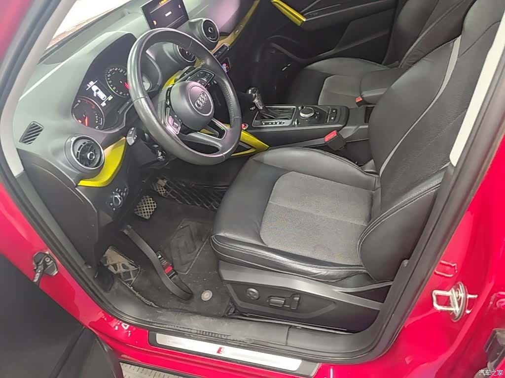 Audi Q2L, 2019 15