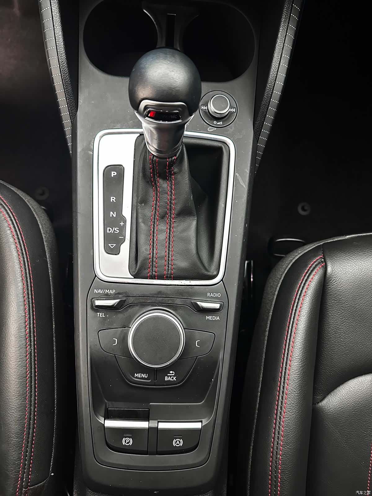 Audi Q2L, 2022 10