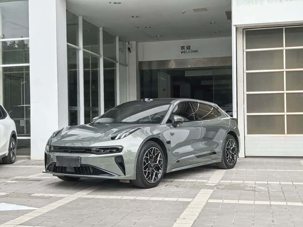 Zeekr 001