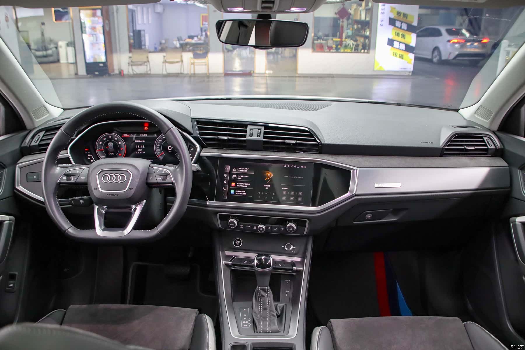 Audi Q3, 2022 4