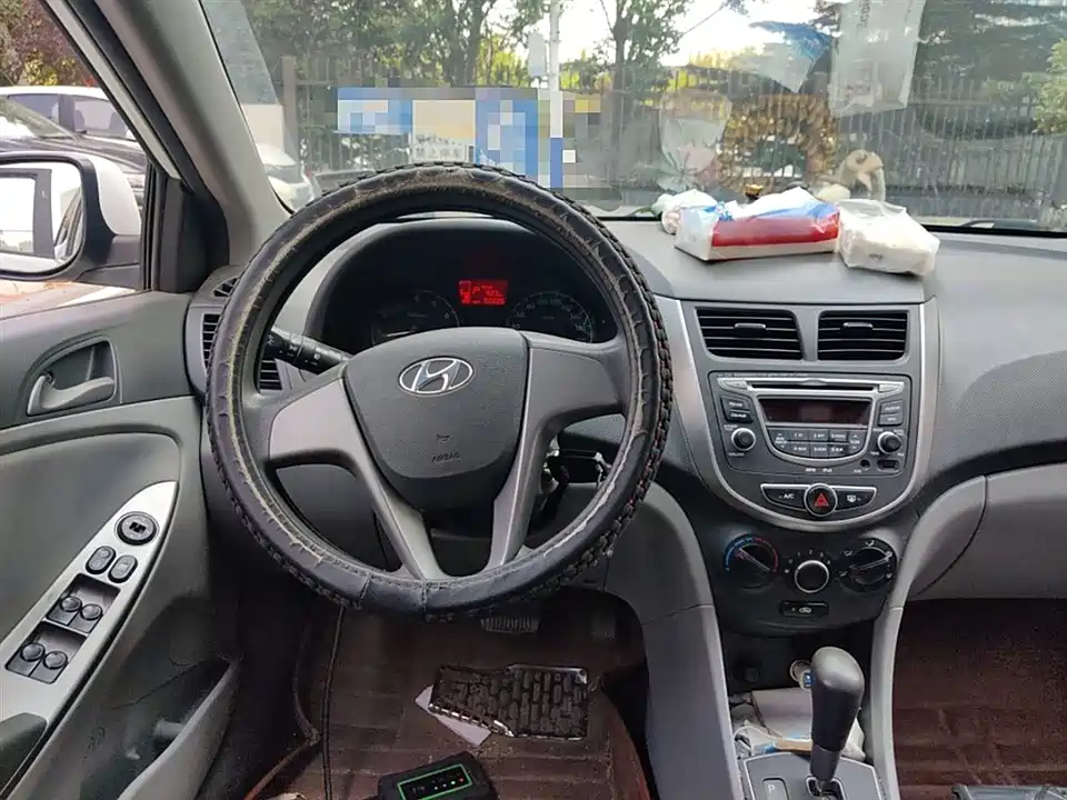 Hyundai Rena