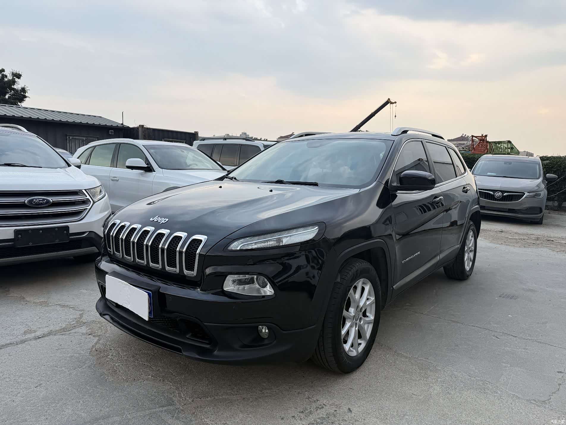 Jeep Cherokee, 2016 1