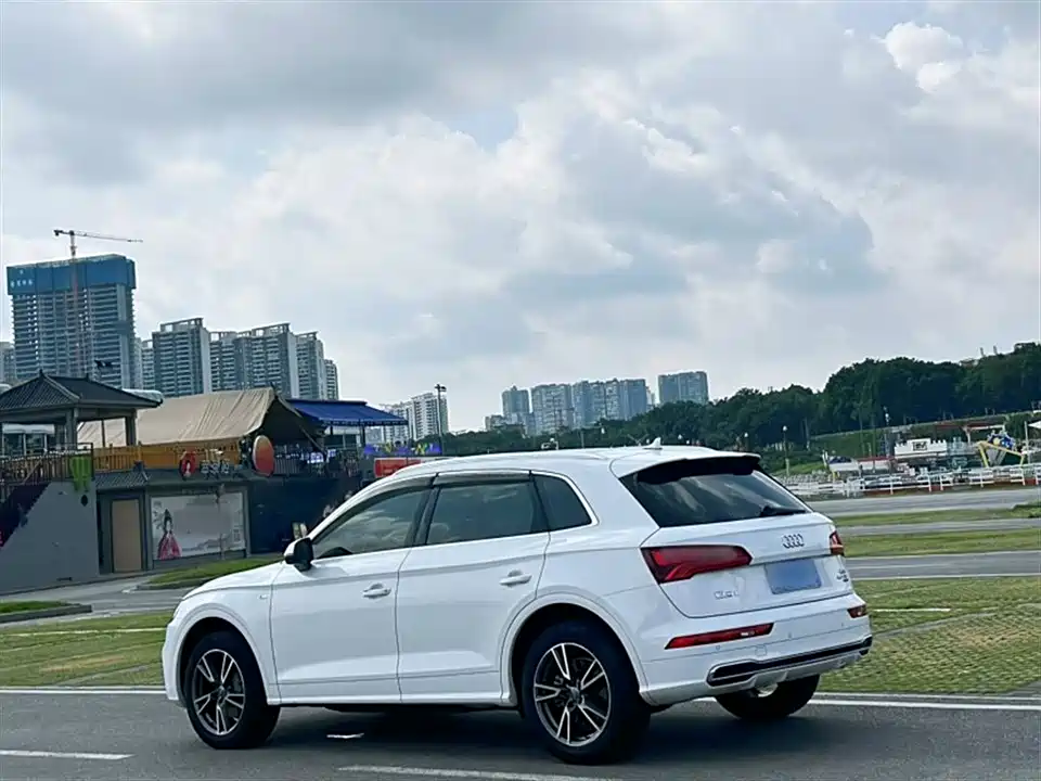 Audi Q5L