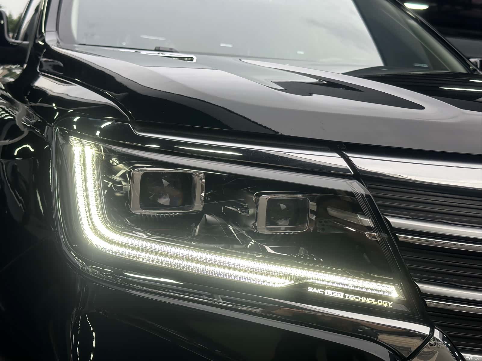 Roewe RX8, 2022 7
