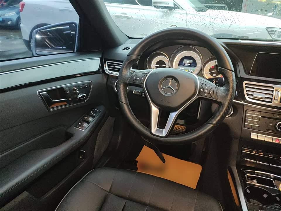 Mercedes-Benz E-class Mercedes-Benz E-class