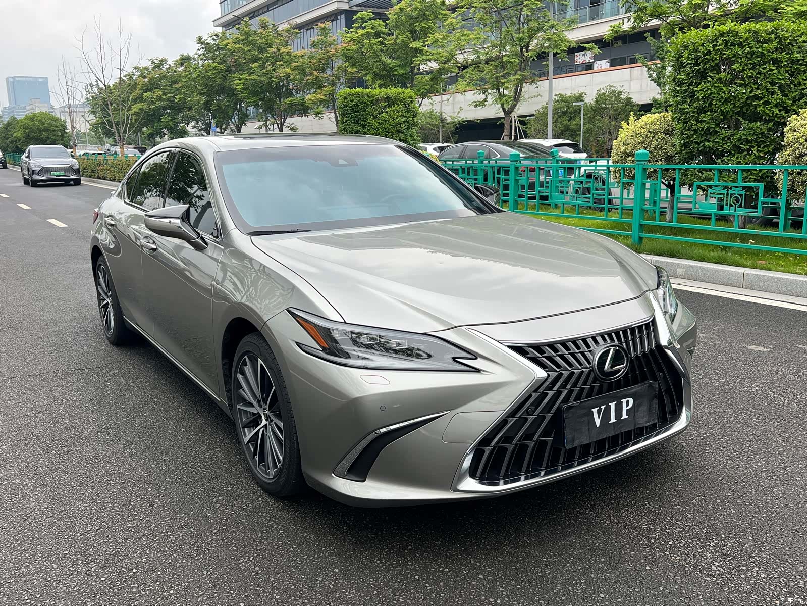 Lexus ES, 2024 3