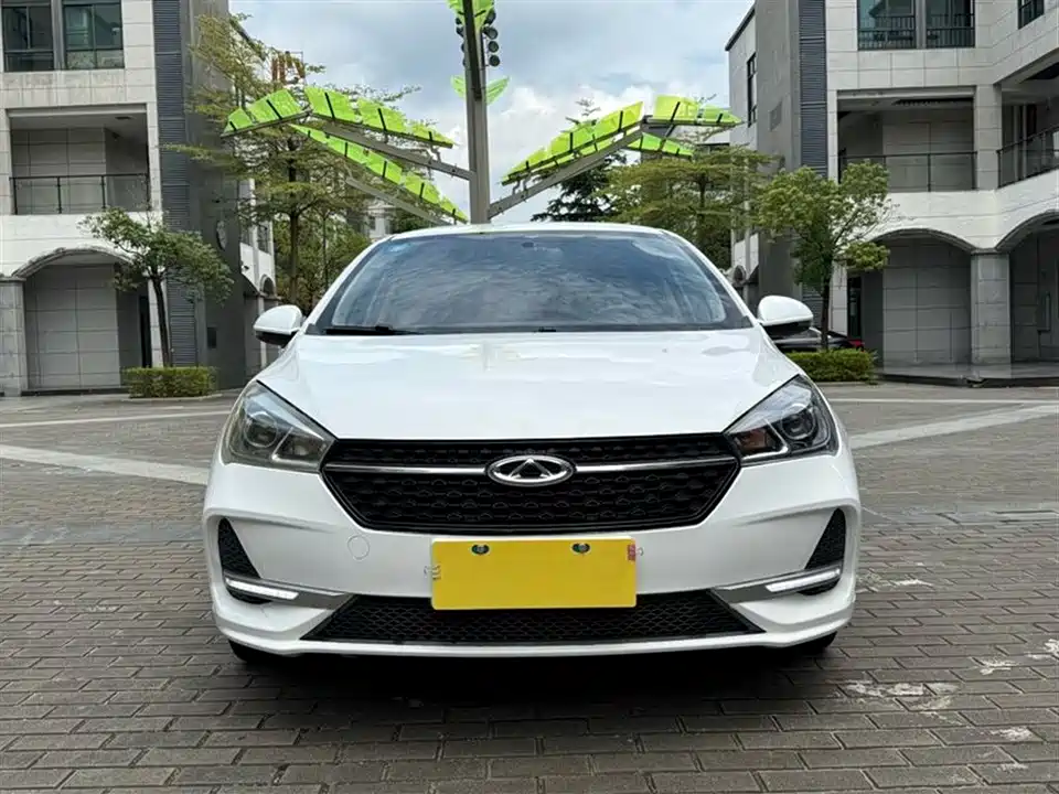 Chery Arrizo 5