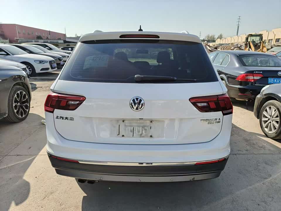 Volkswagen Tiguan L