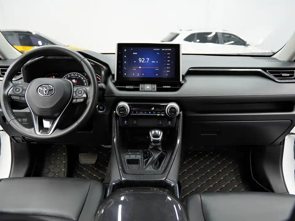 Toyota RAV4 Rongfang