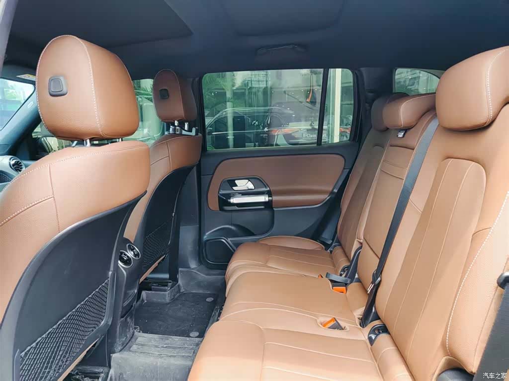 Mercedes-Benz GLB, 2024 14