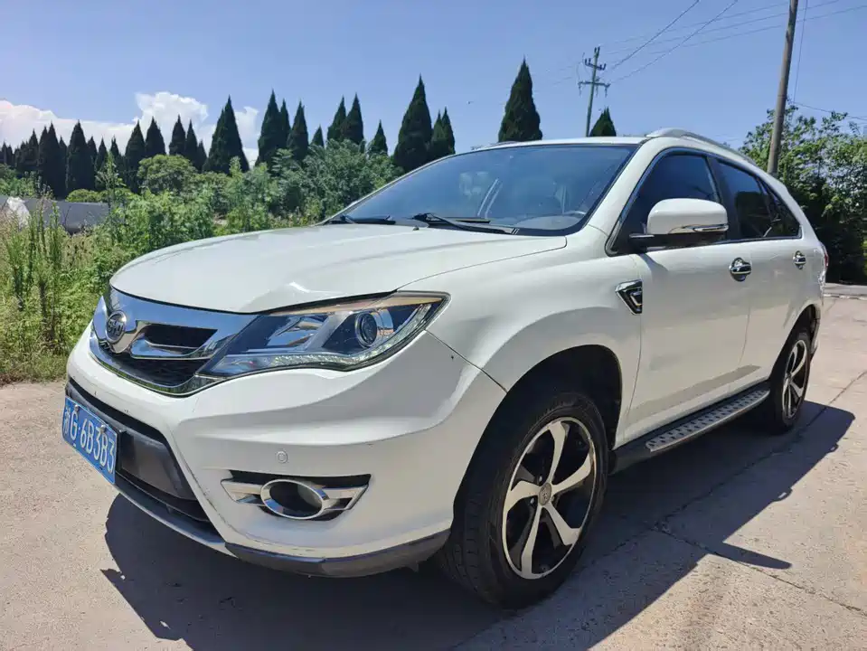BYD S7