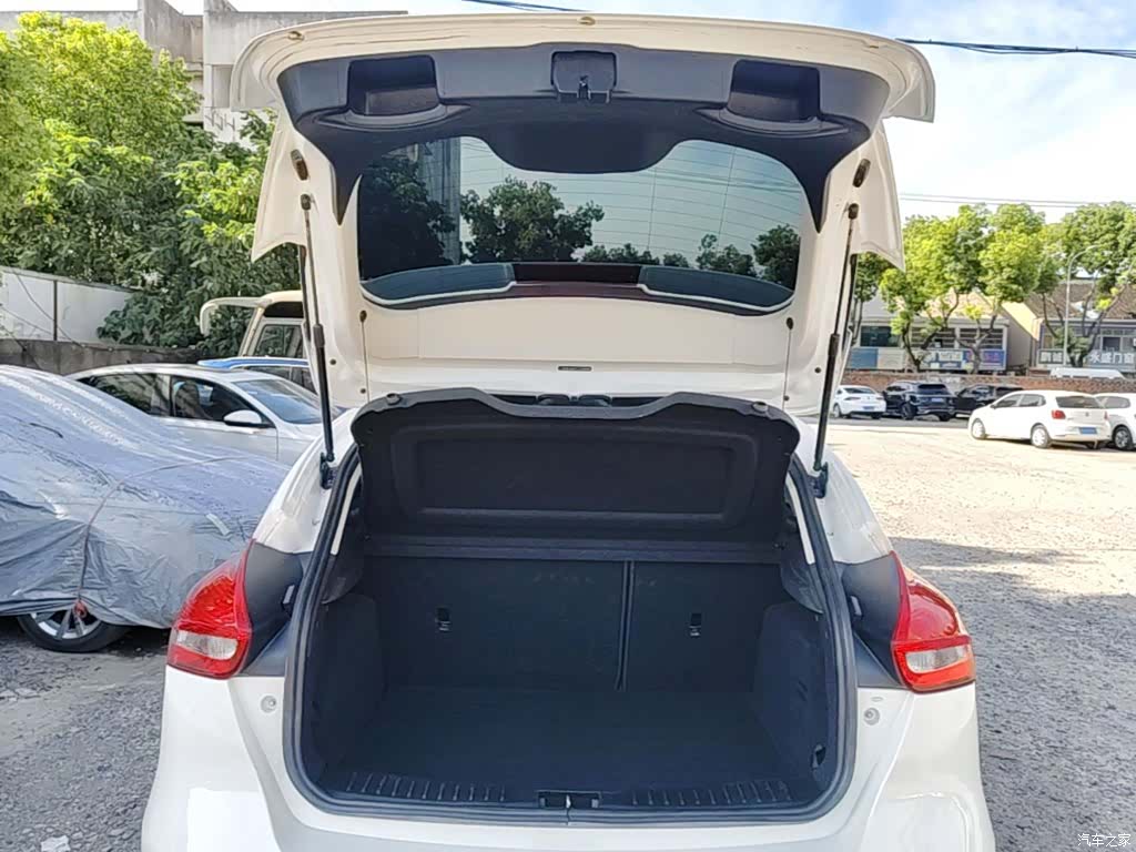 Ford Focus, 2015 15