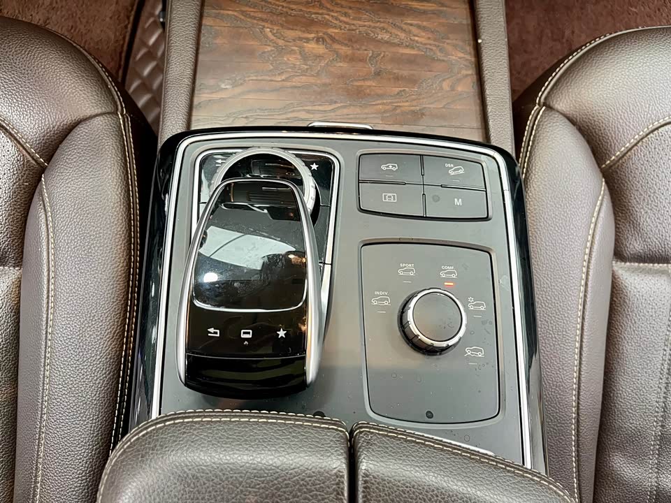 Mercedes-Benz GLE Mercedes-Benz GLE