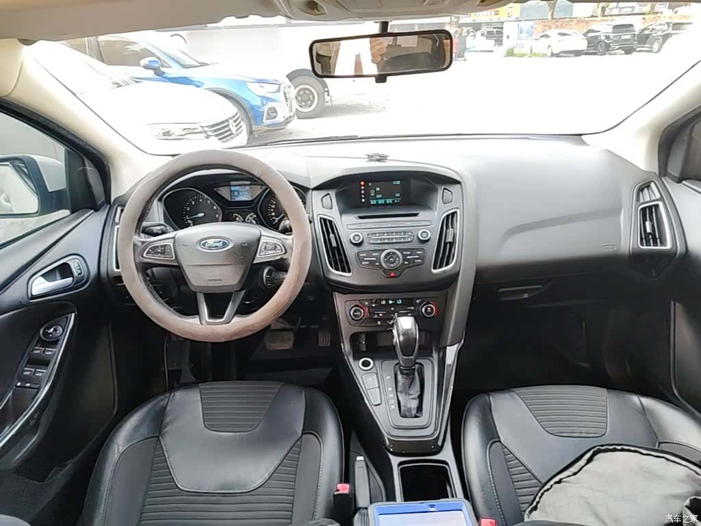 Ford Focus, 2015 6