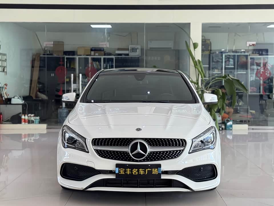Mercedes-Benz CLA Mercedes-Benz CLA