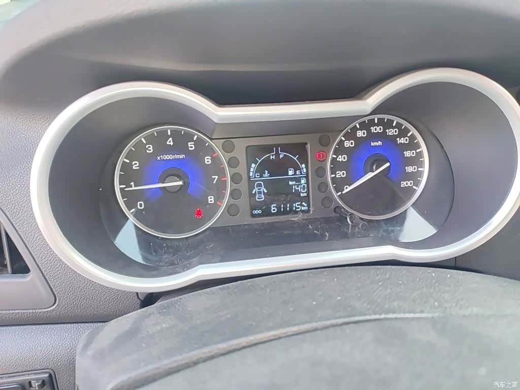 DongFeng AX3, 2016 12