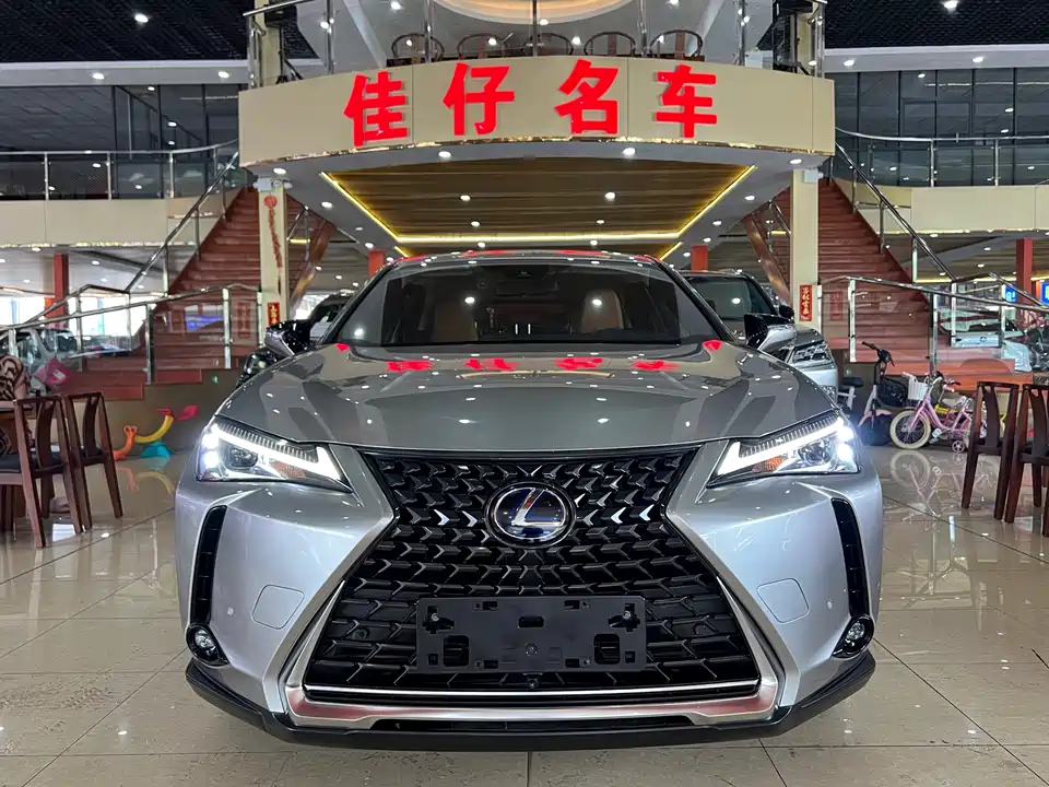 Lexus UX Lexus UX