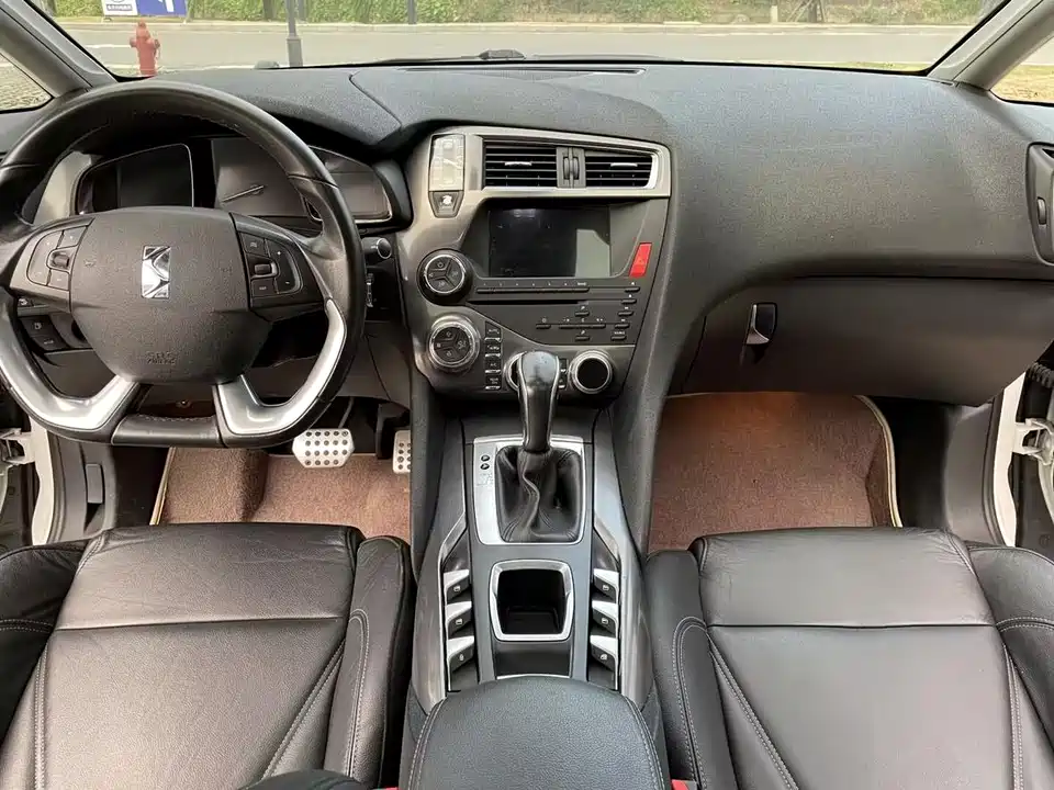 DS 5 DS 5