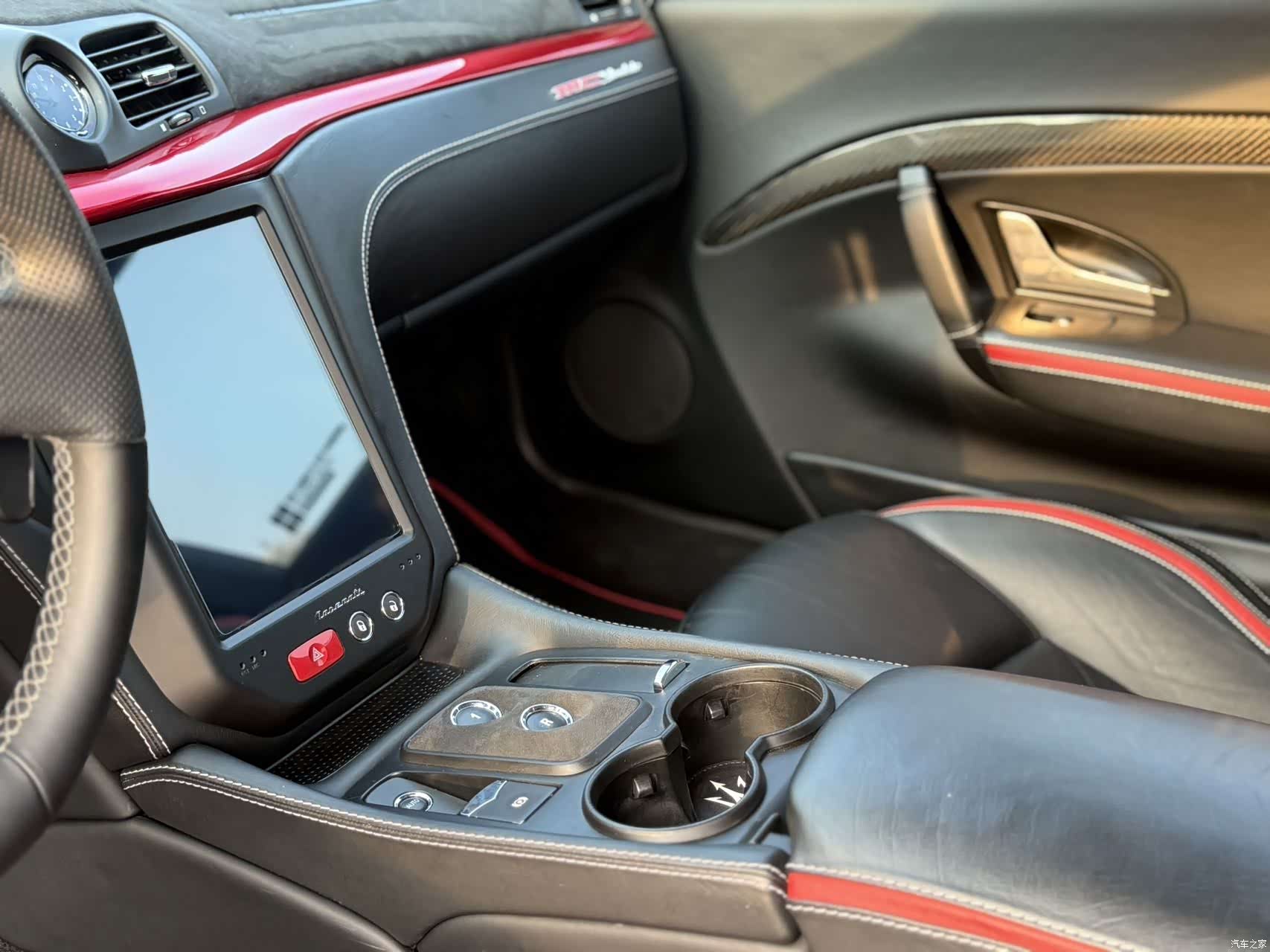 Maserati GranTurismo, 2015 21