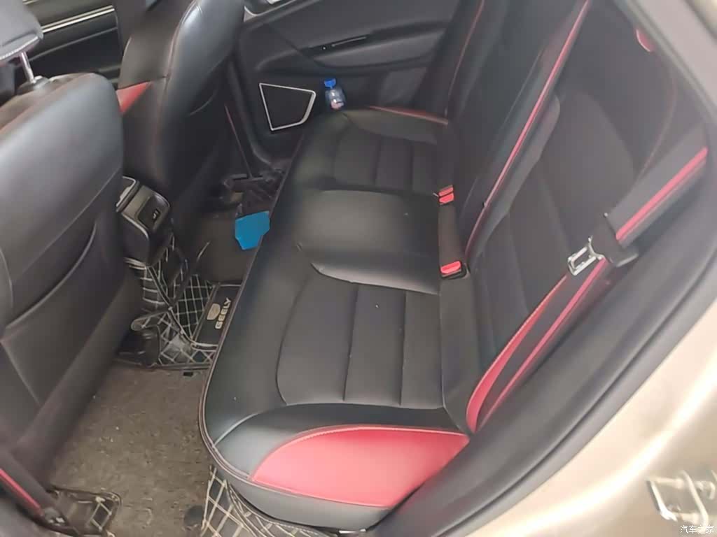Geely Emgrand, 2020 17