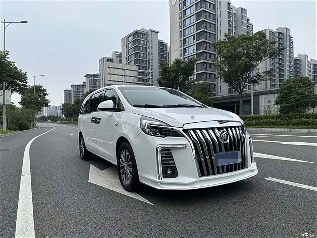Buick GL8, 2020 3