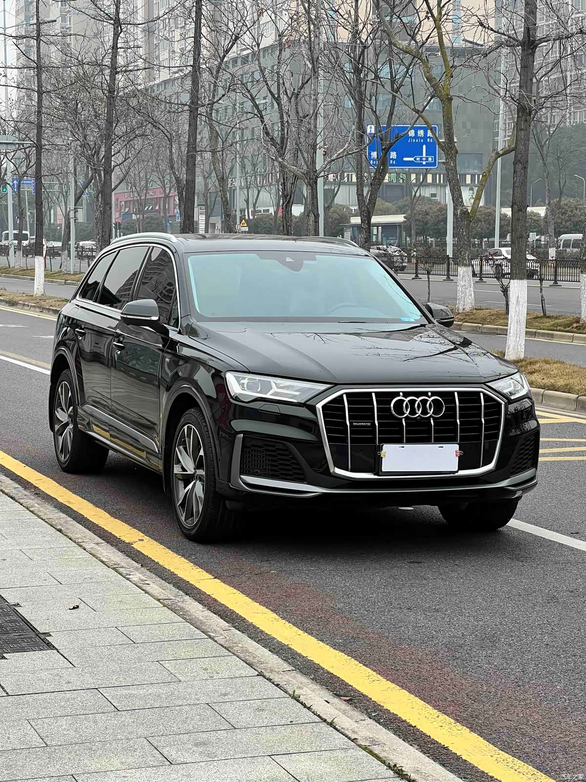 Audi Q7, 2023 3