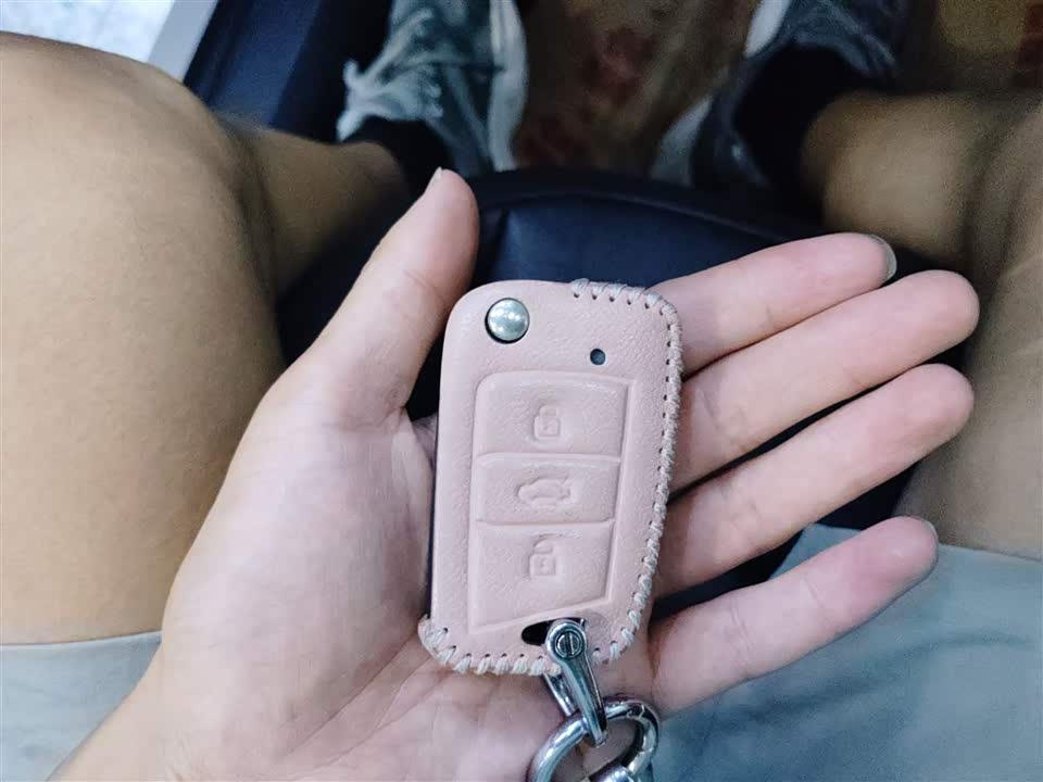 Volkswagen T-ROC exploring Songs