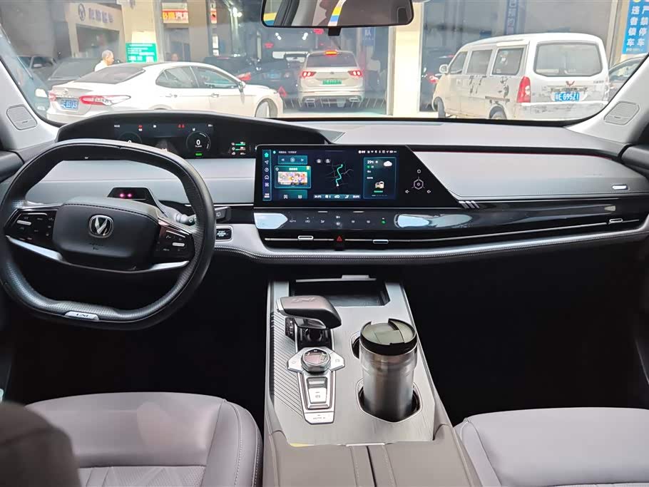 Changan UNI-K Smart iDD