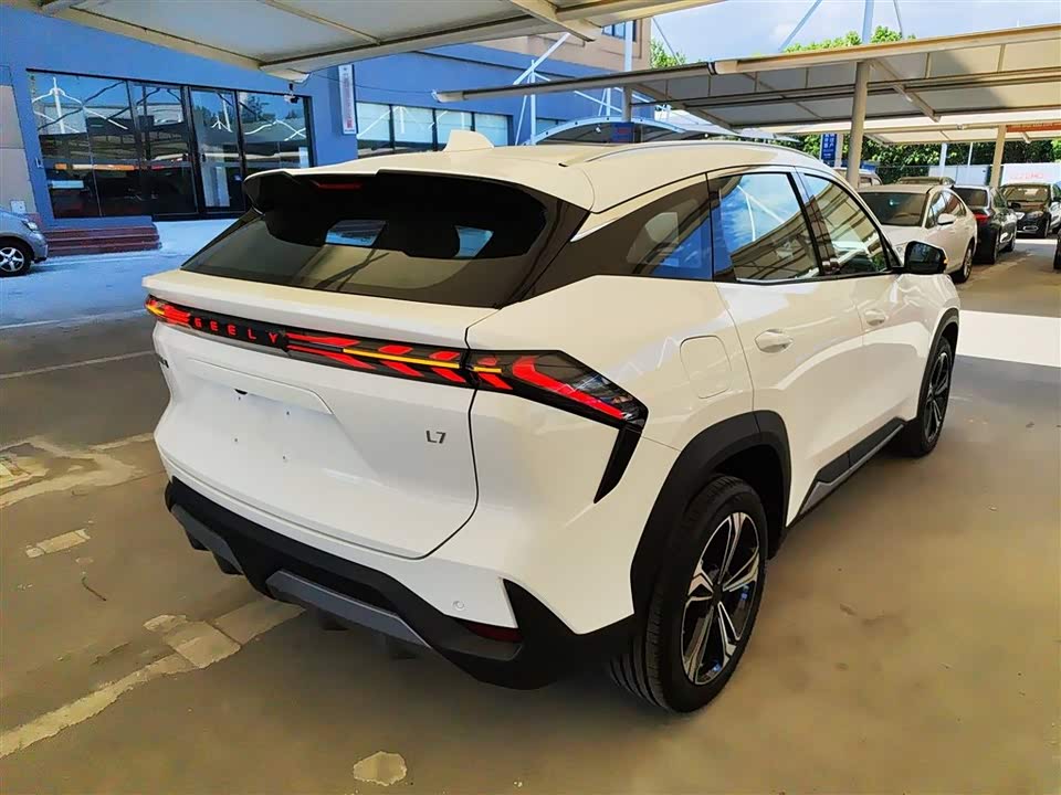 Geely Galaxy Galaxy L7