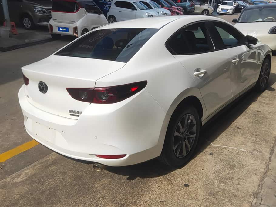 Mazda 3 Angkesaila