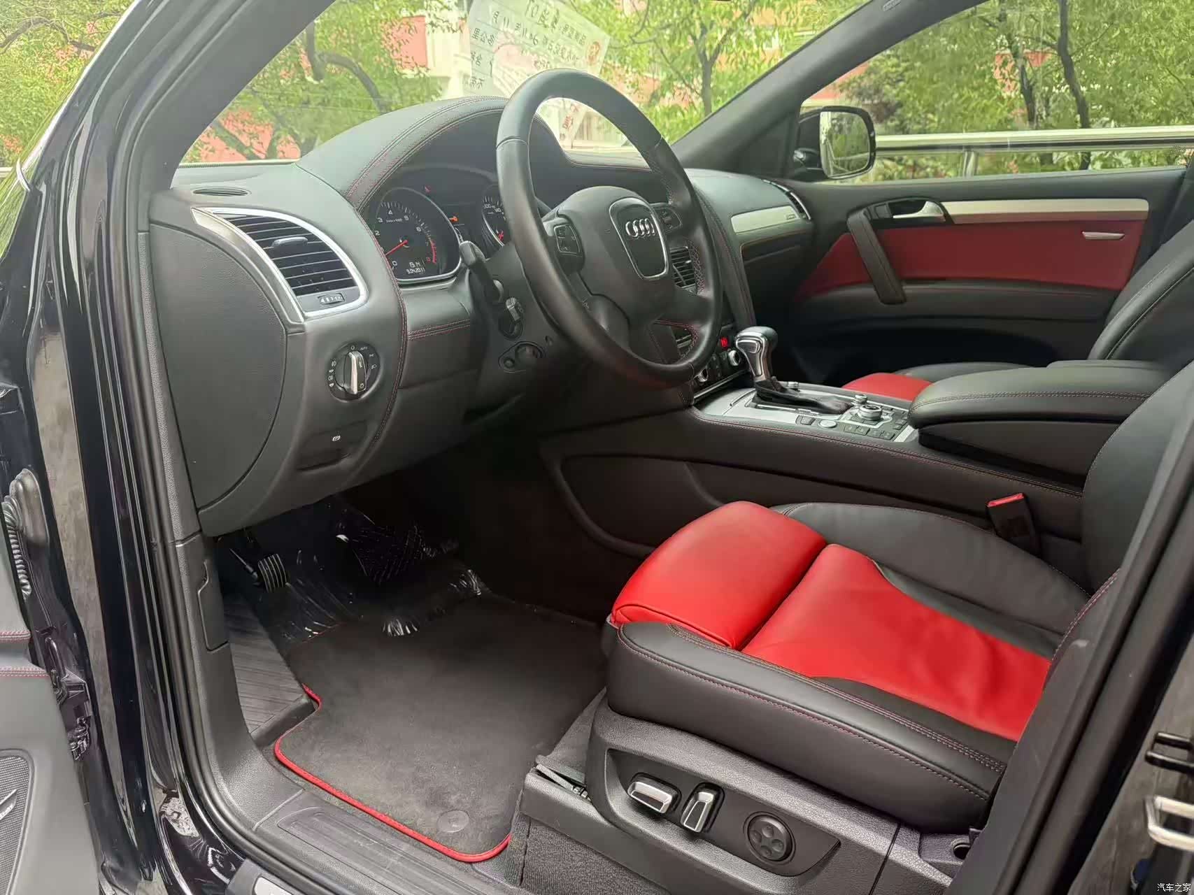 Audi Q7, 2011 11