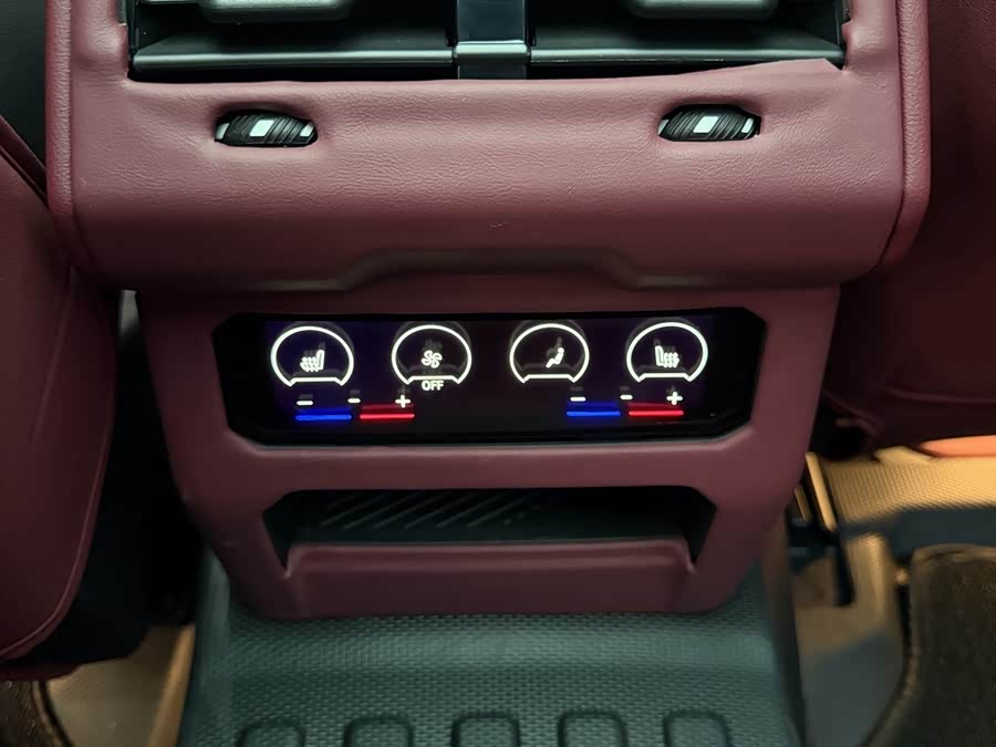 BMW 5 Series 2026, фото 8