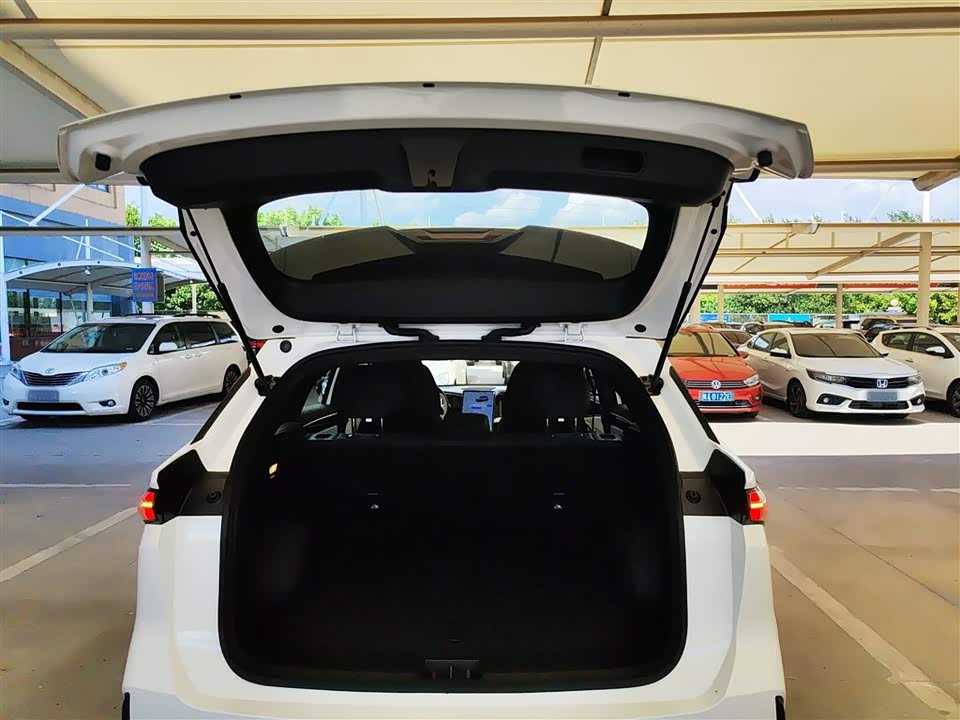 Geely Galaxy Galaxy L7