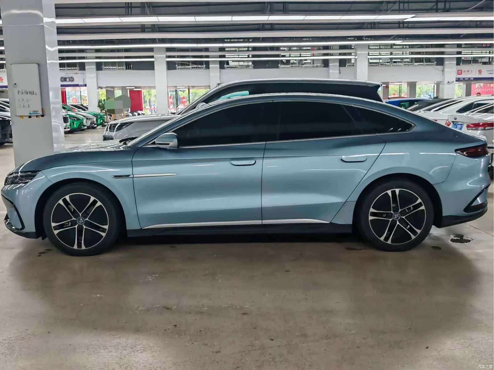 BYD Han, 2023 3