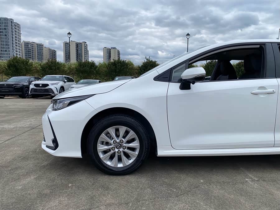 Toyota Corolla 2022, фото 19