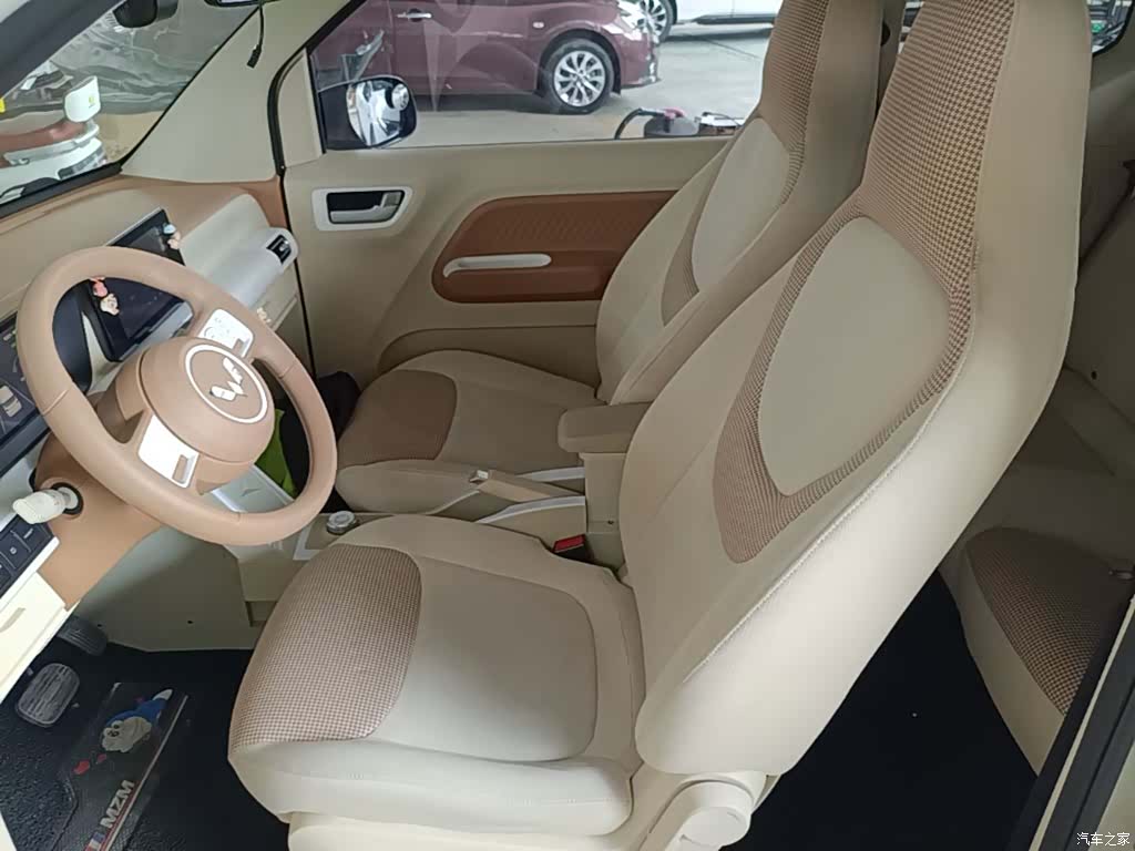 Wuling MINIEV, 2024 11