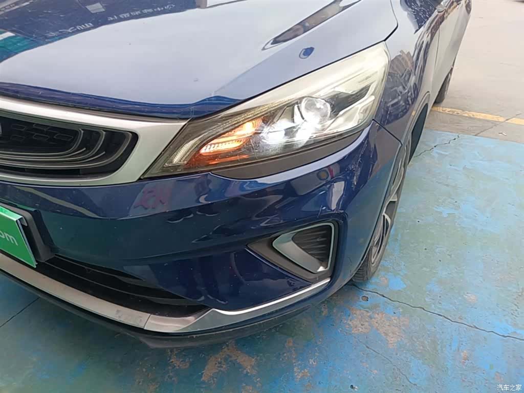 Geely Emgrand, 2021 24