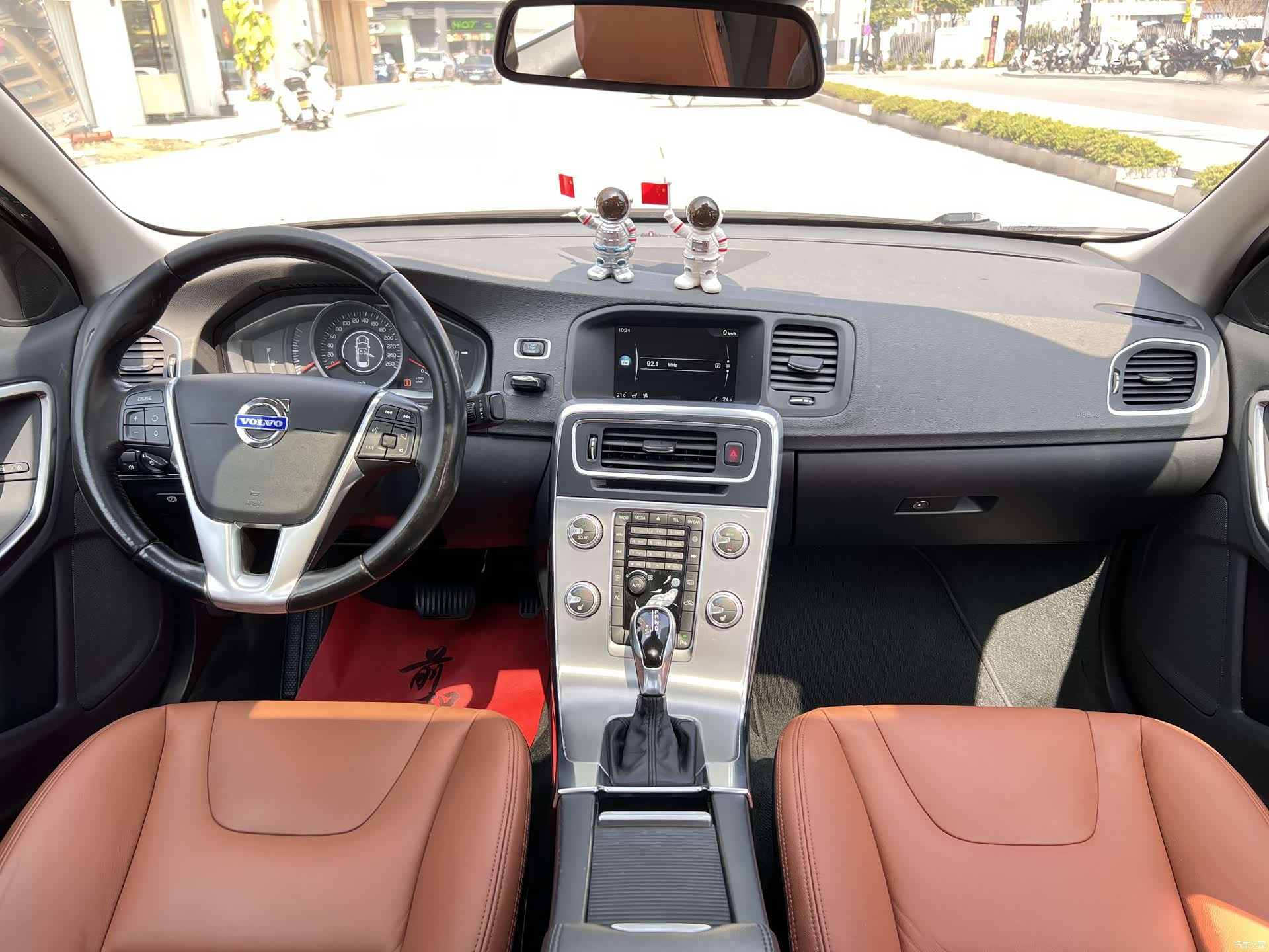 Volvo S60, 2015 все фото